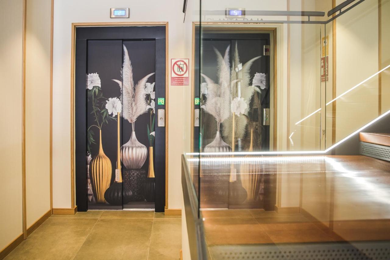 Dwo Abaster Hotel Soria Ngoại thất bức ảnh