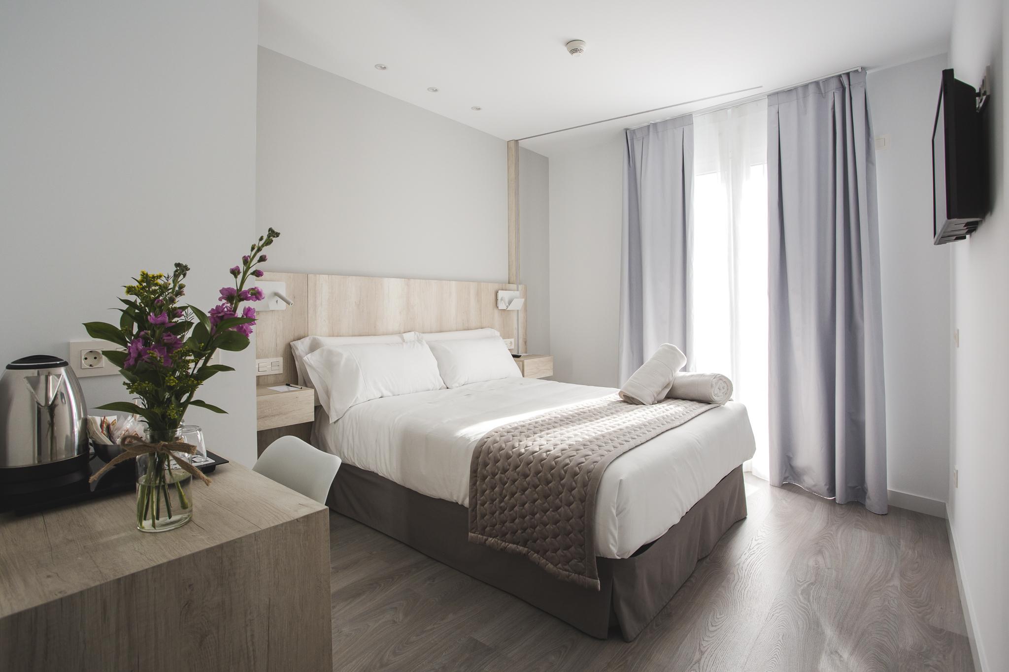 Dwo Abaster Hotel Soria Ngoại thất bức ảnh
