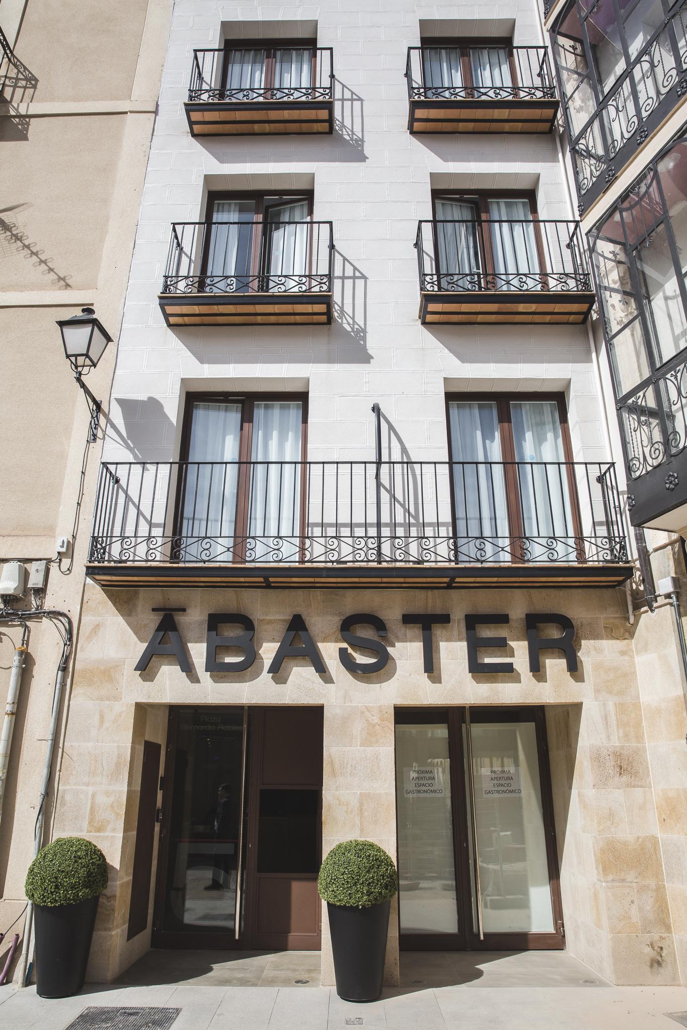 Dwo Abaster Hotel Soria Ngoại thất bức ảnh
