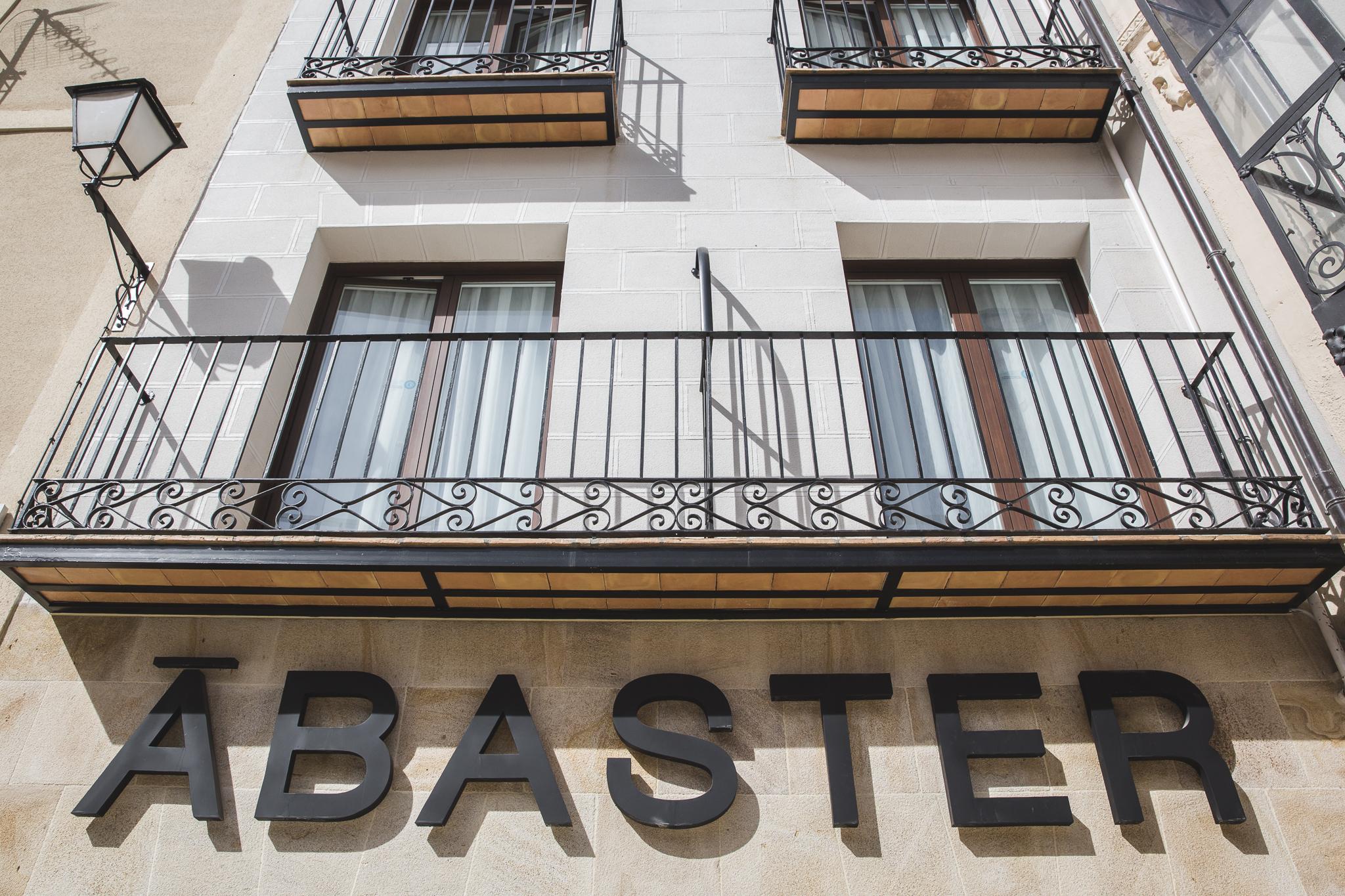 Dwo Abaster Hotel Soria Ngoại thất bức ảnh