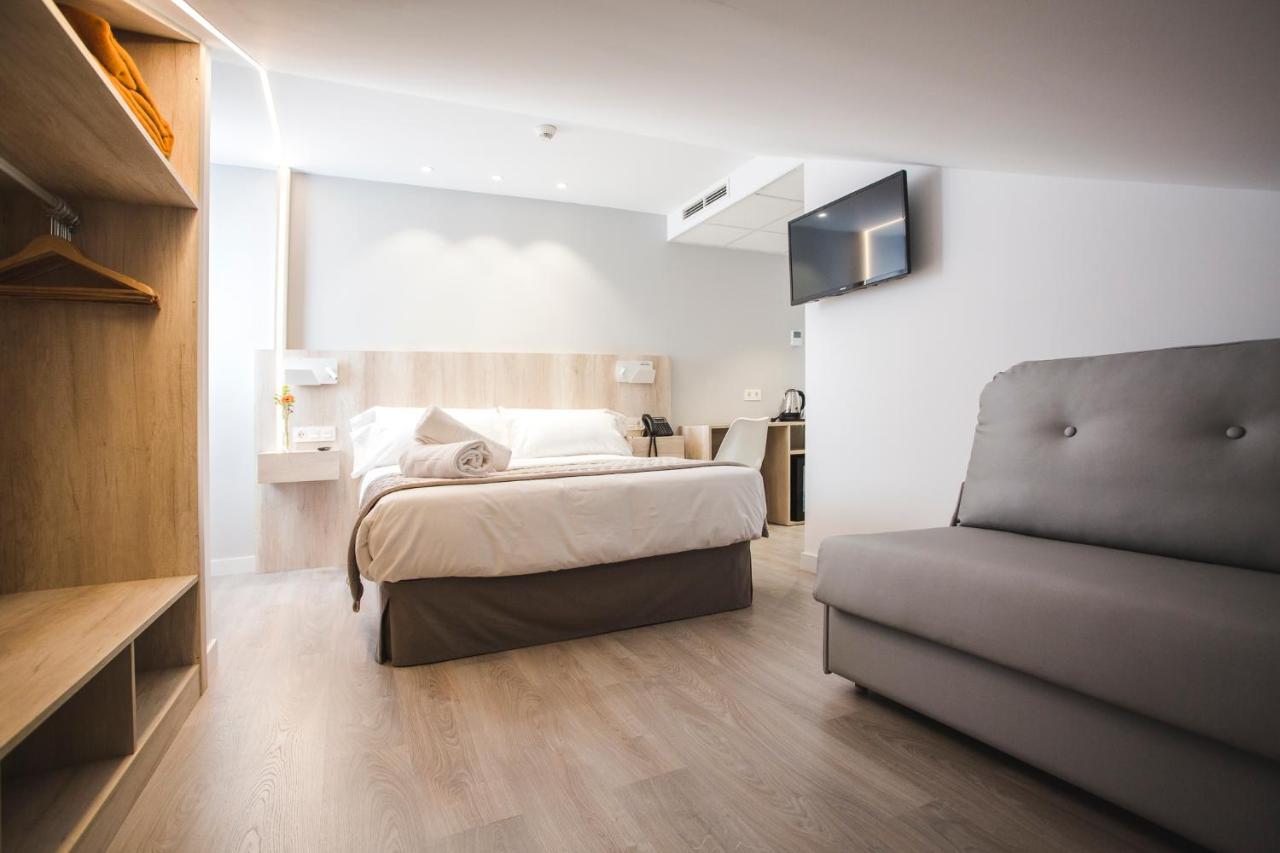Dwo Abaster Hotel Soria Ngoại thất bức ảnh