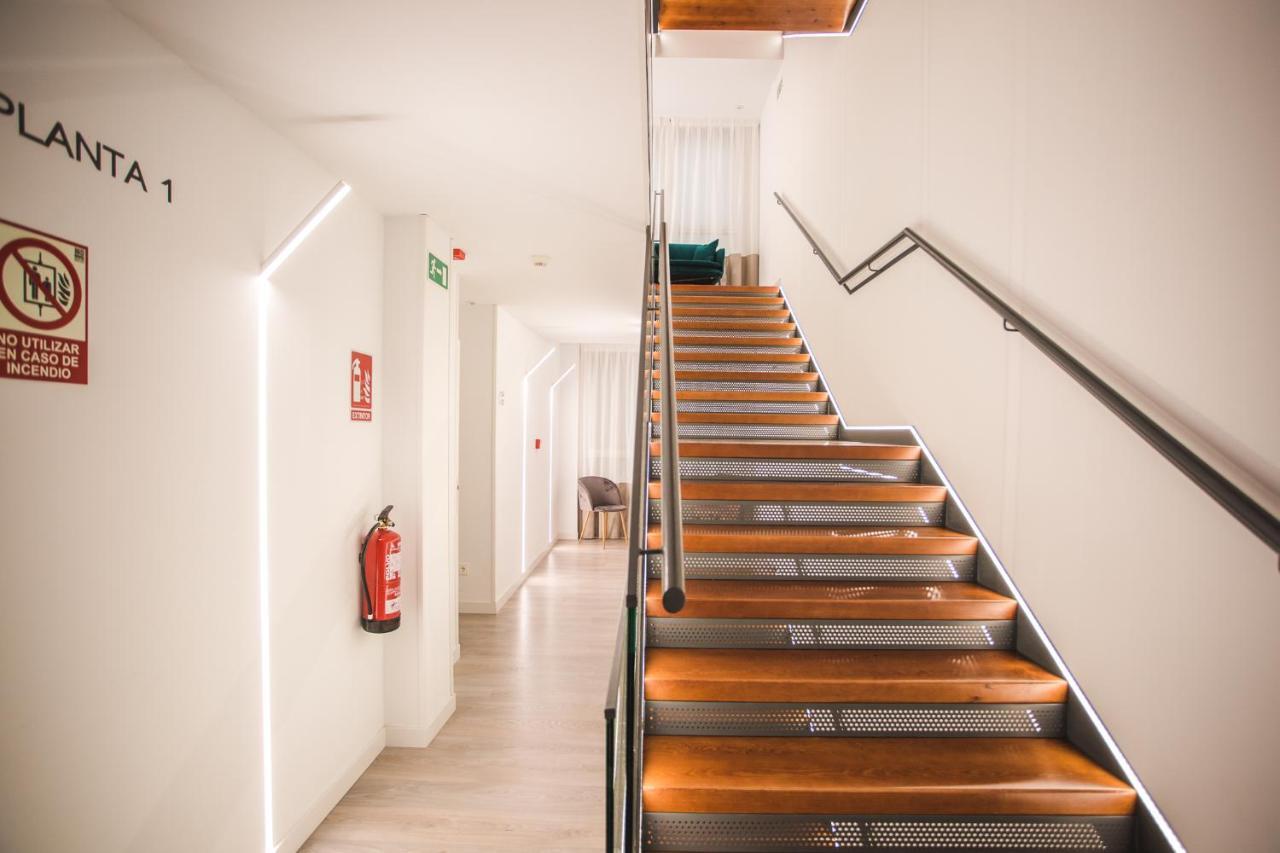 Dwo Abaster Hotel Soria Ngoại thất bức ảnh